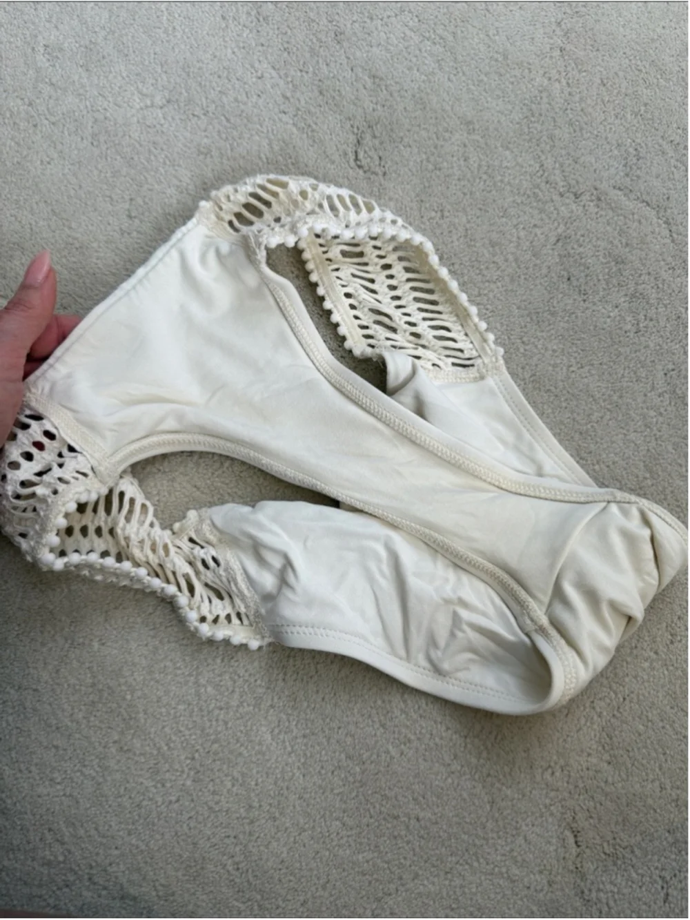 Robin Piccone Sophia Cream Crochet Bikini Swim Bottoms Size Medium